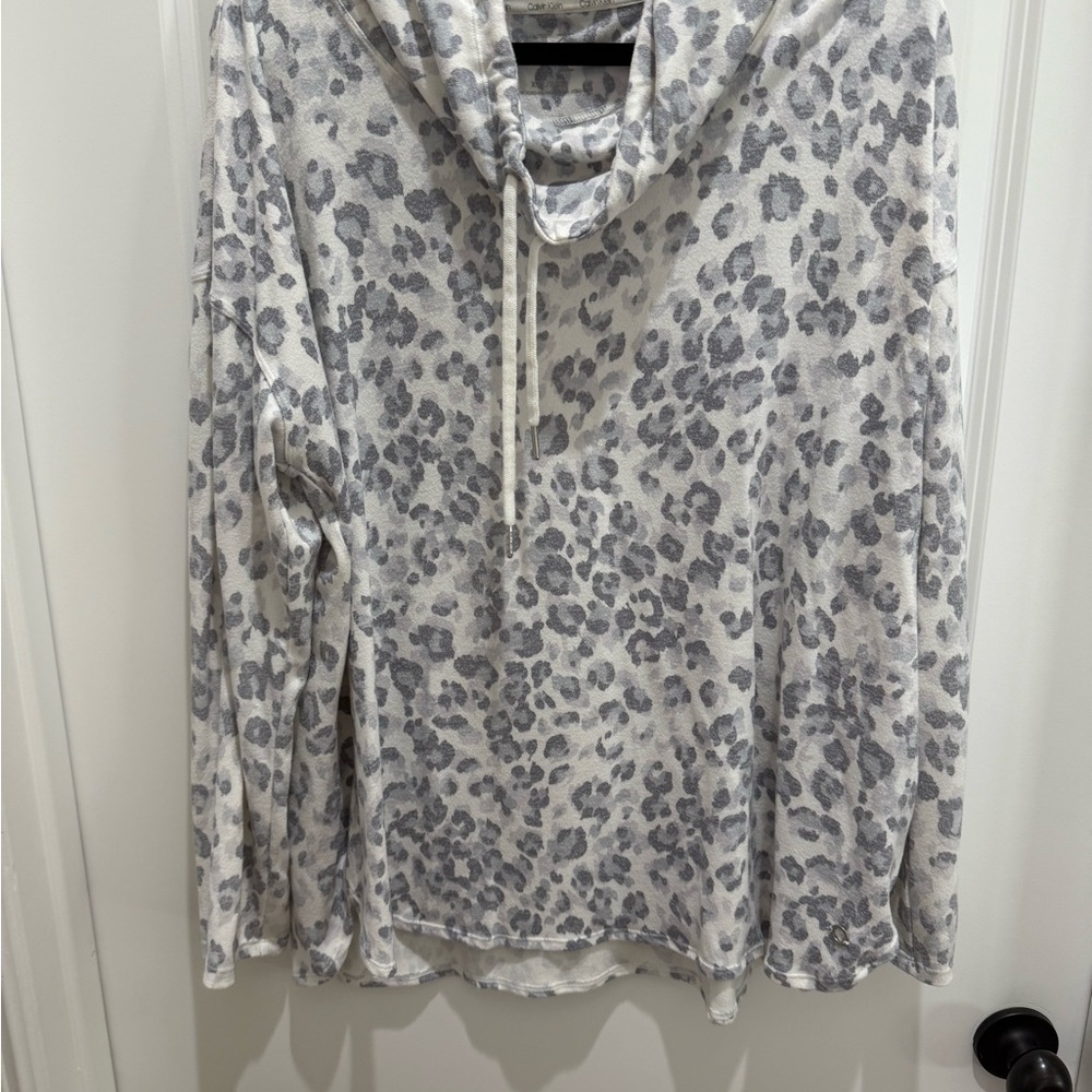 Calvin Klein White and Gray Patterned Hoodie